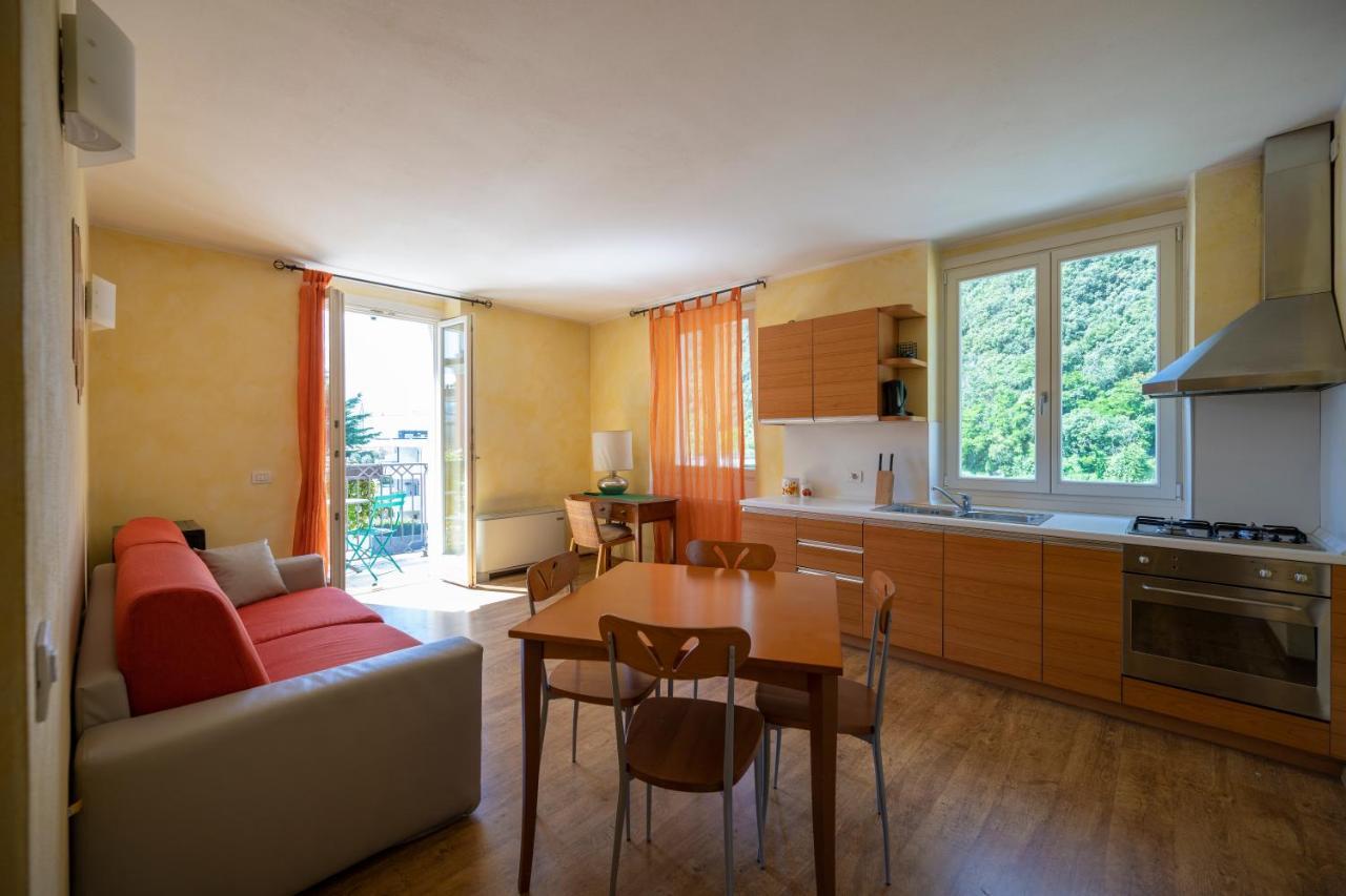 Villa Bellaria Riva del Garda Luaran gambar