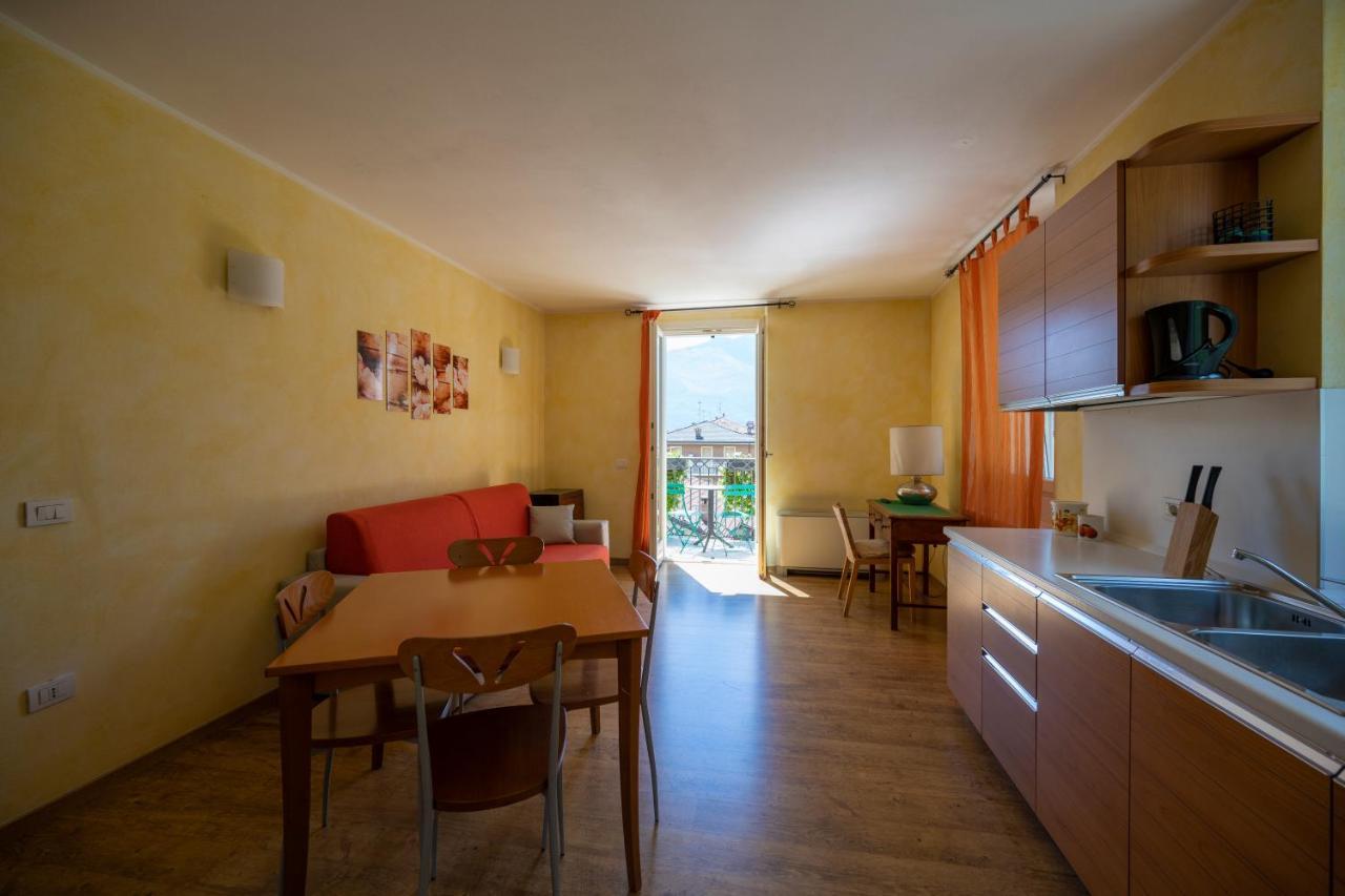 Villa Bellaria Riva del Garda Luaran gambar
