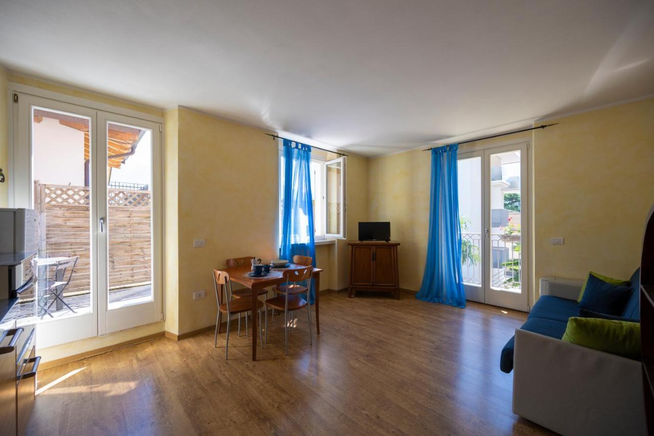 Villa Bellaria Riva del Garda Luaran gambar